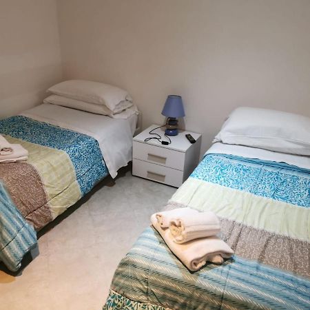 Relais Maria Luisa Locazione Turistica Di Simona Capaccio Bed and Breakfast Fiumicino Buitenkant foto