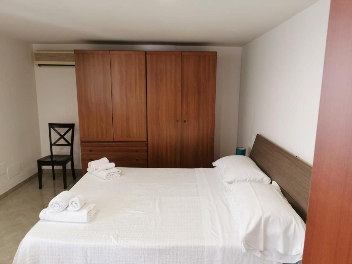 Relais Maria Luisa Locazione Turistica Di Simona Capaccio Bed and Breakfast Fiumicino Buitenkant foto